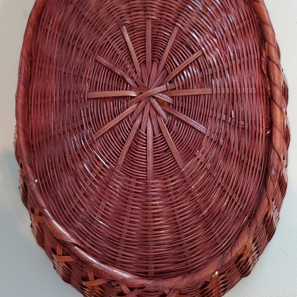 Vintage Handwoven Animal Basket - Picture 14 of 16